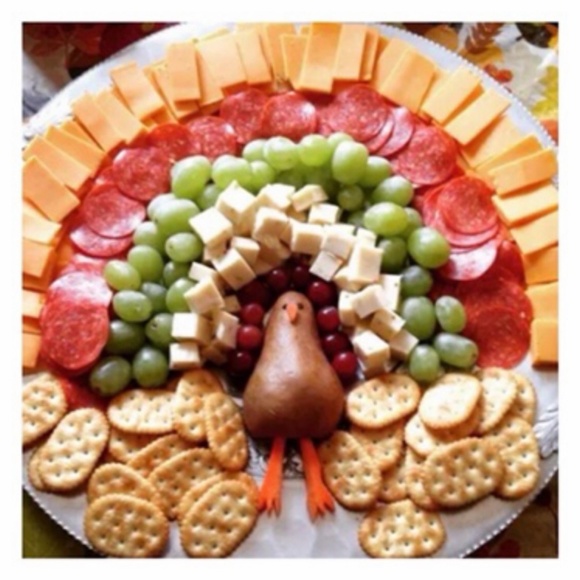 11/26 WICKED WEDNESDAY VINTAGE FASHION SHARE GROUP - Picture 3 of 16